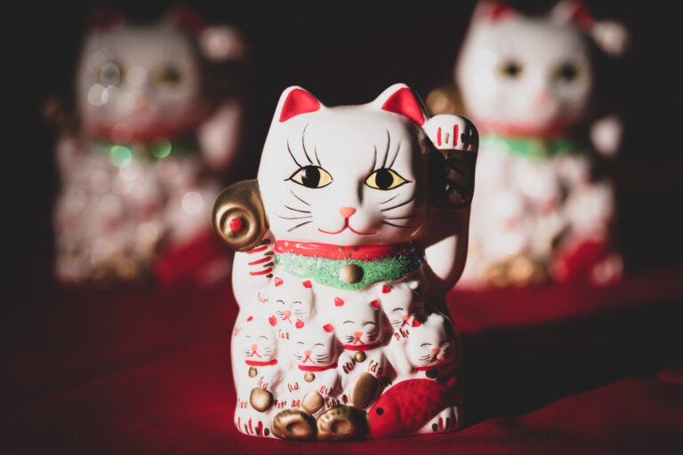 All about Maneki Neko Calico Cat – The Lucky Cat